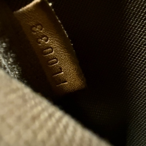 LOUIS VUITTON Monogram Chain strap Minibag Handbag Brown  Louis Vuitton Brown Monogram Clutch with Gold Chain